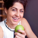 Ορθοδοντική στους ενήλικες – γιατί ποτέ δεν είναι αργά για ίσια δόντια