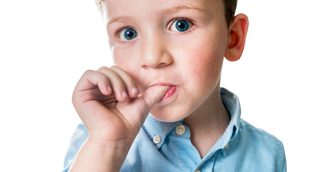 Παιδικές συνήθειες που επηρεάζουν τα δόντια